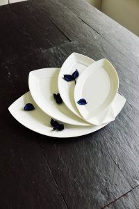 Wave Leaf Plate With Rim