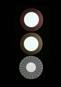 Round Flat-Surface Show Plate